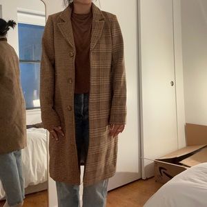 Brand New never been worn Abercrombie “The A&F Dad Coat” 

Size XS